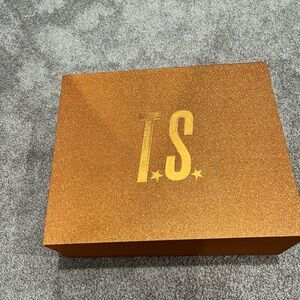 Taylor Swift Official Life of a Showgirl CD and Collectors Box